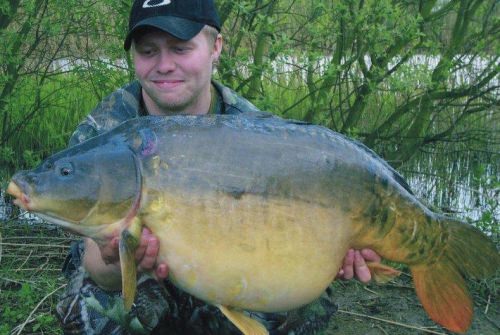 Carl Sharp - Dovecote 33lb 0oz