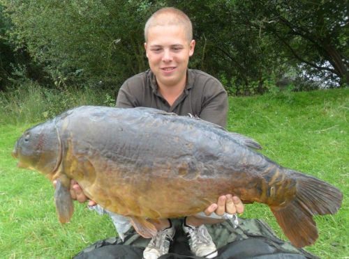 Dominic Roots - Stour Lake 30lb 6oz