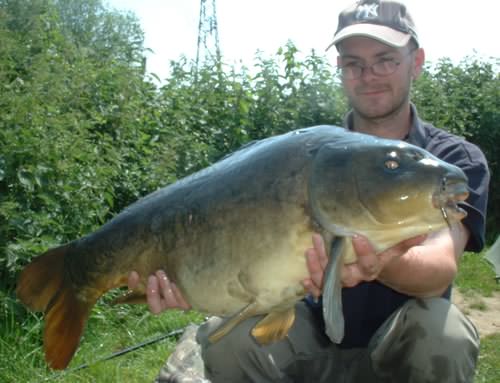 Matthew Walker - Stour Lake 21lb 0oz