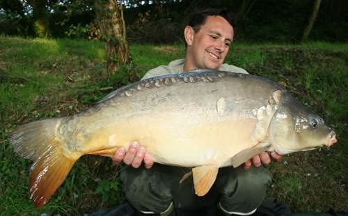 Mervyn Pennell - Rookley Country Park 23lb 8oz