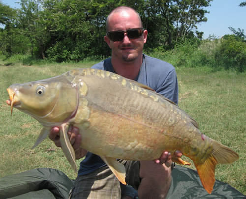 Morne Ahlers - Klaserie Dam 17lb 2oz