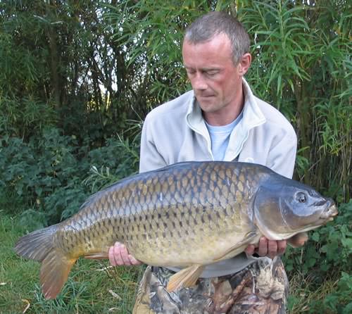 Philip Lock - Mid Kent Fisheries 25lb 0oz