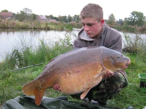Tom Darker - Hunters Lodge Fishery 30lb 7oz
